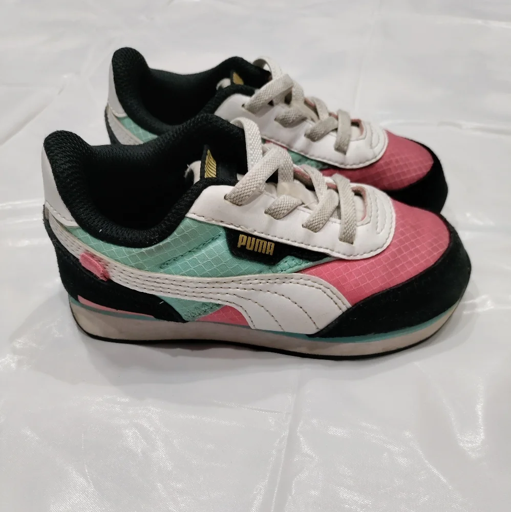 Puma Future Rider toddler slip on sneakers size 9c